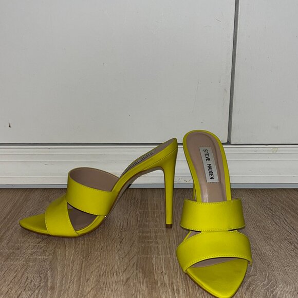 Steven Madden neon yellow stiletto mules GREAT CONDITION - Picture 2 of 4
